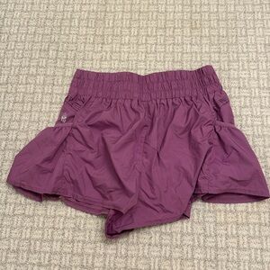 Free People Get your flirt on shorts; size XL; magenta